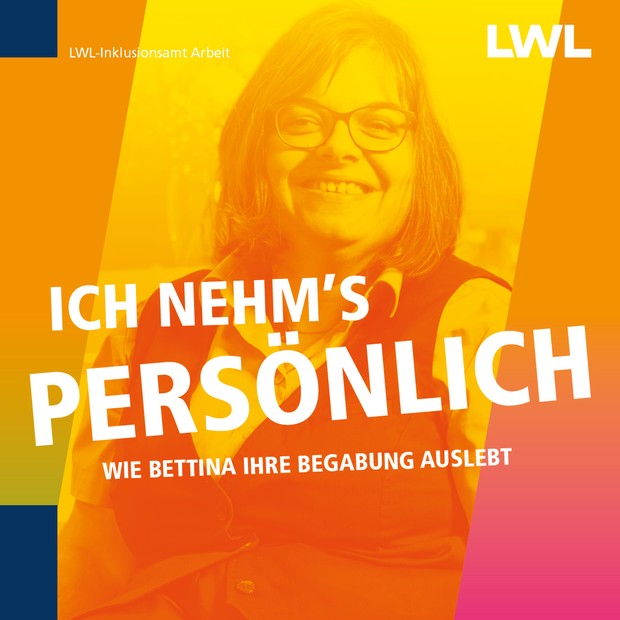 "Ich nehm's persönlich" Eine Frau mit schulterlangen Haaren und Brillen, die eine Weste über einem Hemd trägt.
